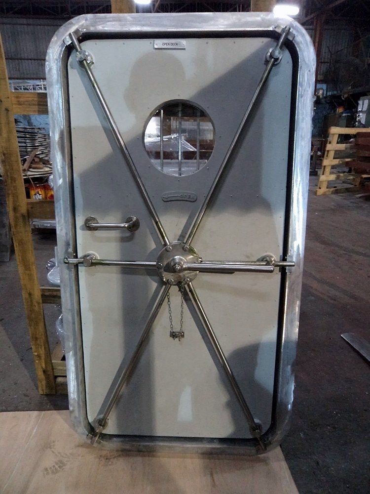Watertight door with quick-acting gear and a round scuttle, finish painted