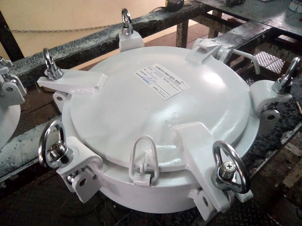 Round scuttle assembly, finish painted